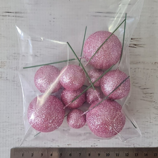 Plastic Cake Balls- Pink Glittery